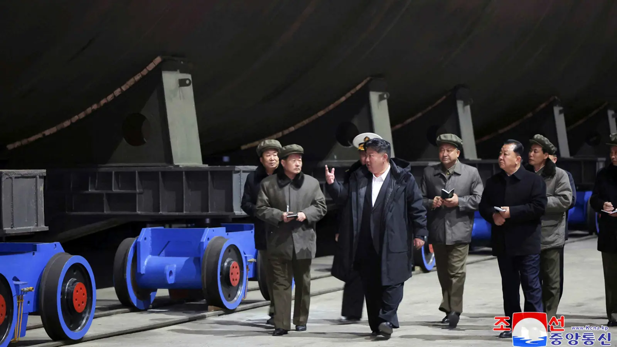 Kim Jong Un Inspects New Nuclear Submarine Project