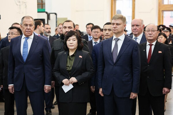 North Korean Foreign Minister Visits Moscow